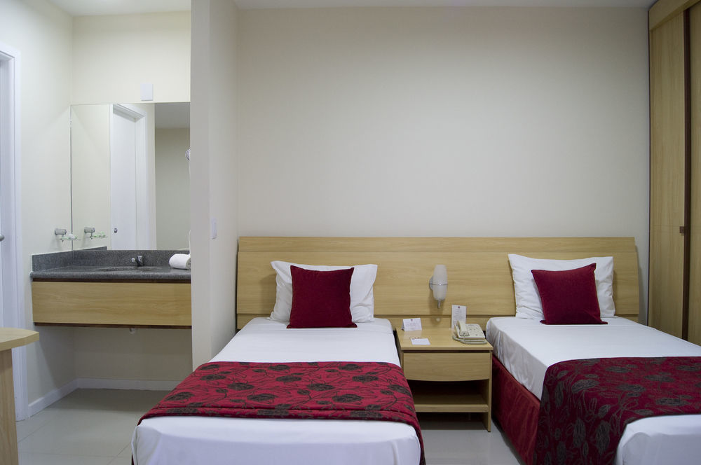 Bourbon Vitoria Hotel Экстерьер фото