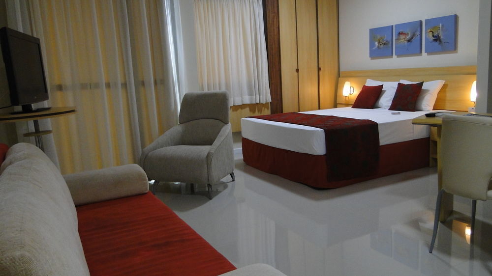 Bourbon Vitoria Hotel Экстерьер фото