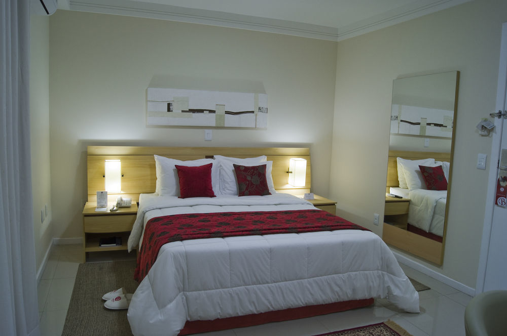 Bourbon Vitoria Hotel Экстерьер фото