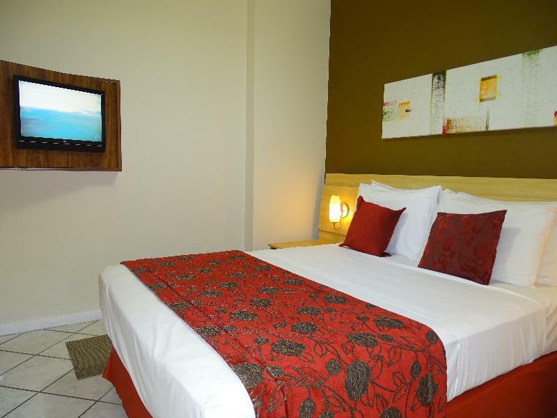 Bourbon Vitoria Hotel Экстерьер фото