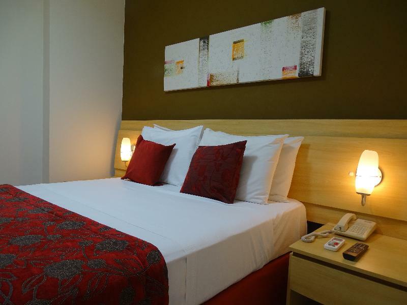 Bourbon Vitoria Hotel Экстерьер фото